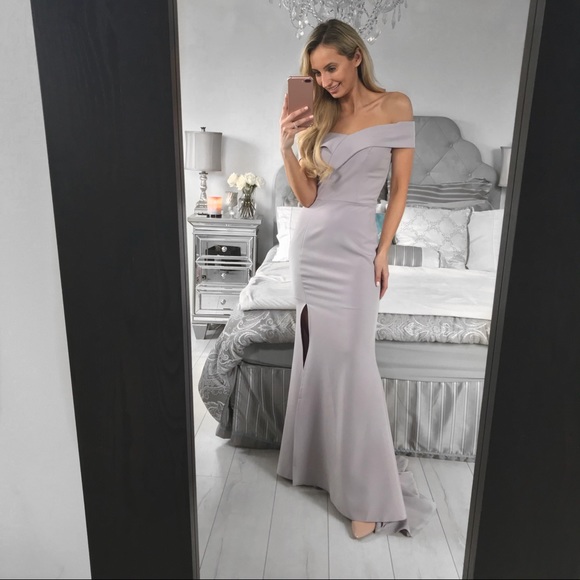 Off-The Shoulders V Neck Long Formal/Prom Dress - Picture 4 of 8